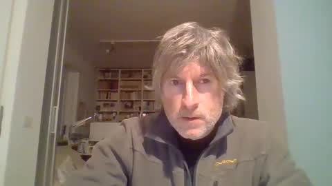 22esserre online show from 01-29-25, 05:35