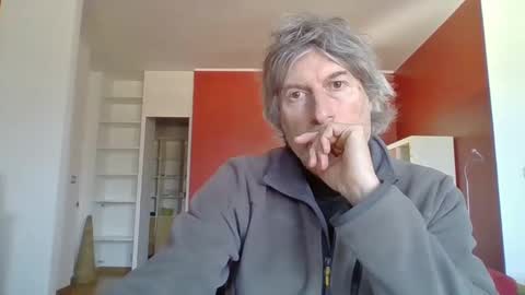 22esserre online show from 02-06-25, 01:21