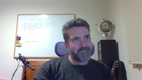 Snapshot of 23cmt4you_vlc chatting on 12-15-25, 05:06 23cmt4you_vlc online show from 12-15-25, 05:06