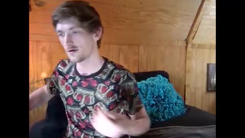 Snapshot of 27tnguy chatting on 03-04-26, 07:58 27tnguy online show from 03-04-26, 07:58