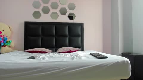 2_fire online show from 12-20-25, 07:32