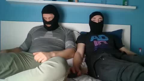 Snapshot of 2frenchfriends chatting on 01-10-25, 10:04 2frenchfriends online show from 01-10-25, 10:04