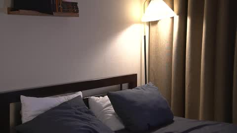 Snapshot of 2girls_1dream chatting on 02-19-26, 06:42 Elley online show from 02-19-26, 06:42