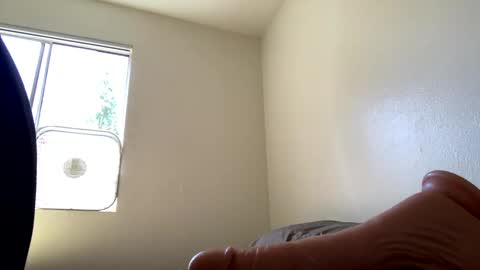 2mescent2000 online show from 02-26-25, 06:43