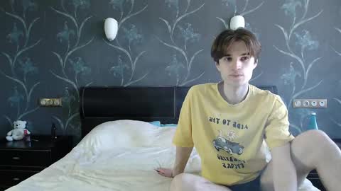 Snapshot of 2nc_ chatting on 02-23-25, 09:00 Eleot online show from 02-23-25, 09:00