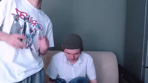 Snapshot of 2nc_ chatting on 09-20-25, 09:43 Eleot online show from 09-20-25, 09:43