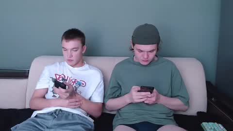 Snapshot of 2nc_ chatting on 09-22-25, 08:49 Eleot online show from 09-22-25, 08:49