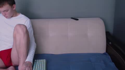 Snapshot of 2nc_ chatting on 10-06-25, 08:34 Eleot online show from 10-06-25, 08:34