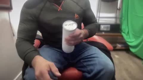 Snapshot of 2petitejewelz chatting on 01-28-25, 08:47 jack and jenny online show from 01-28-25, 08:47