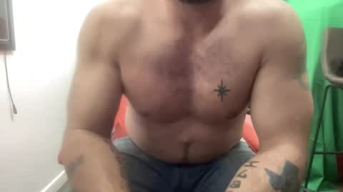 Snapshot of 2petitejewelz chatting on 02-01-25, 11:54 jack and jenny online show from 02-01-25, 11:54