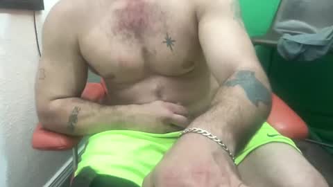 Snapshot of 2petitejewelz chatting on 02-04-25, 06:25 jack and jenny online show from 02-04-25, 06:25