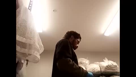 Snapshot of 2watchcock chatting on 11-03-25, 12:39 Str8 Edge online show from 11-03-25, 12:39