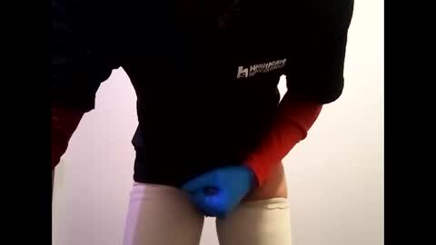 Snapshot of 2watchcock chatting on 12-04-25, 09:23 Str8 Edge online show from 12-04-25, 09:23