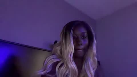 Snapshot of 304divinekarma chatting on 09-09-25, 08:08 GamerBaddieLux online show from 09-09-25, 08:08