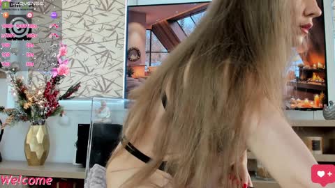 Snapshot of 3lla_rose chatting on 01-17-25, 07:41 Ella online show from 01-17-25, 07:41