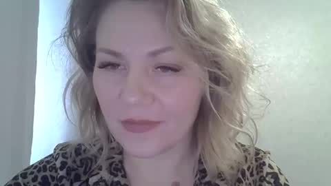 3susie online show from 09-19-25, 07:54