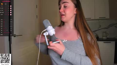 Snapshot of 3va_nyx chatting on 03-03-26, 04:40 Eva online show from 03-03-26, 04:40