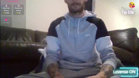 420feetloverr420 online show from 10-21-25, 11:16