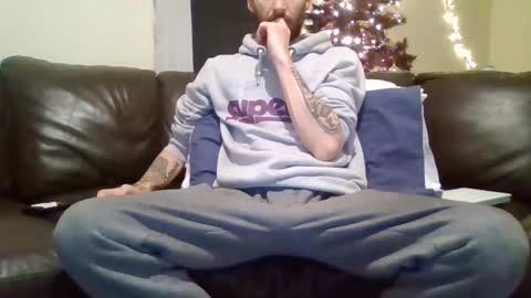 420feetloverr420 online show from 11-19-25, 12:21