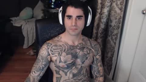 Snapshot of 420randomguy chatting on 12-02-24, 11:29 Anomander Rake online show from 12-02-24, 11:29