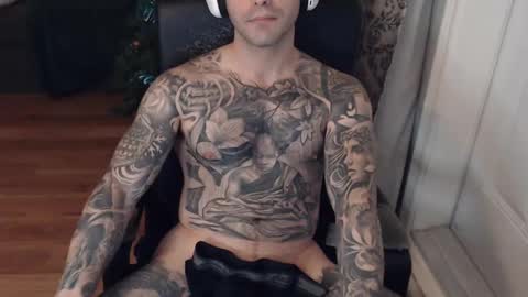 Snapshot of 420randomguy chatting on 12-27-24, 02:58 Anomander Rake online show from 12-27-24, 02:58