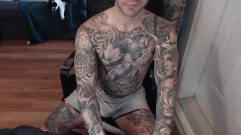 Snapshot of 420randomguy chatting on 01-15-25, 06:40 Anomander Rake online show from 01-15-25, 06:40