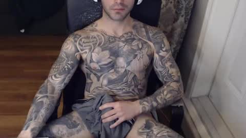 Snapshot of 420randomguy chatting on 01-24-25, 12:52 Anomander Rake online show from 01-24-25, 12:52