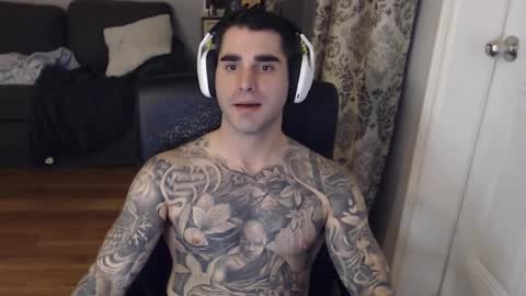 Snapshot of 420randomguy chatting on 01-28-25, 12:15 Anomander Rake online show from 01-28-25, 12:15