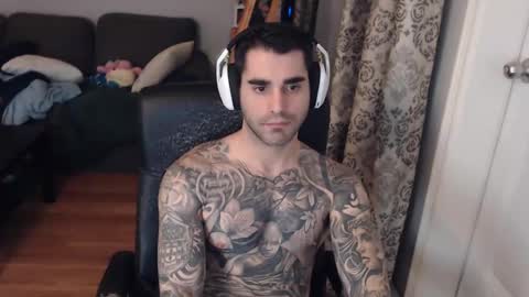 Snapshot of 420randomguy chatting on 02-05-25, 11:06 Anomander Rake online show from 02-05-25, 11:06