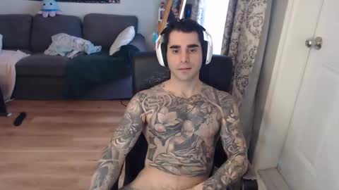 Snapshot of 420randomguy chatting on 02-08-25, 07:16 Anomander Rake online show from 02-08-25, 07:16