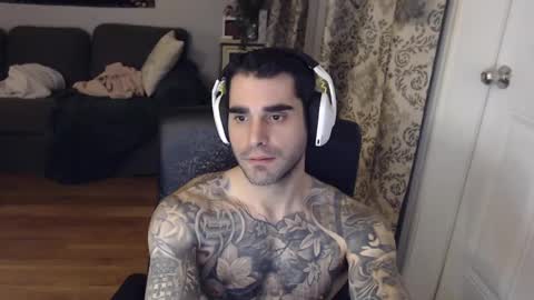 Snapshot of 420randomguy chatting on 02-21-25, 01:00 Anomander Rake online show from 02-21-25, 01:00