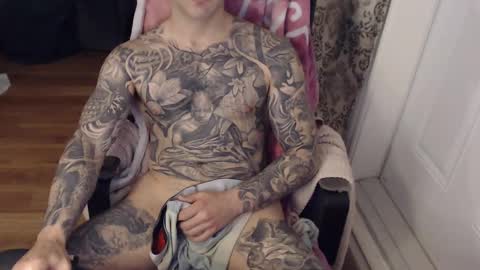 Snapshot of 420randomguy chatting on 02-28-25, 10:17 Anomander Rake online show from 02-28-25, 10:17