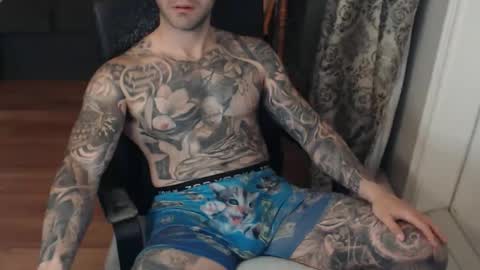 Snapshot of 420randomguy chatting on 09-12-25, 12:22 Anomander Rake online show from 09-12-25, 12:22