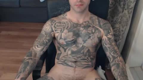 Snapshot of 420randomguy chatting on 09-30-25, 01:05 Anomander Rake online show from 09-30-25, 01:05