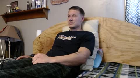 font size 3 FUN WITH DICK AND MARY JANEfont online show from 09-27-25, 06:57