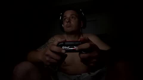 Snapshot of 431mcnasty204 chatting on 10-27-25, 04:49 431mcnasty204 online show from 10-27-25, 04:49