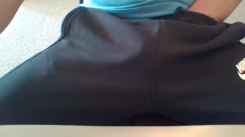 Snapshot of 4glz chatting on 11-10-25, 11:37 4glz online show from 11-10-25, 11:37