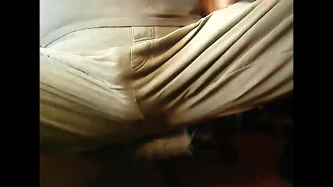 Snapshot of 4guy200 chatting on 09-14-25, 10:14 4guy200 online show from 09-14-25, 10:14