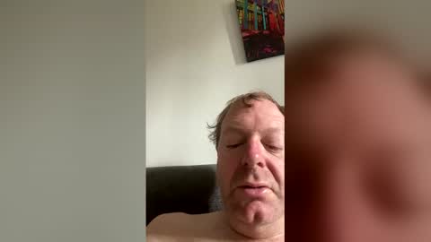 Snapshot of 4rtt43 chatting on 02-25-26, 08:24 robert online show from 02-25-26, 08:24