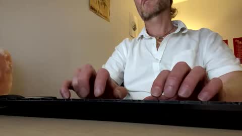 555tony555 online show from 02-26-26, 03:49