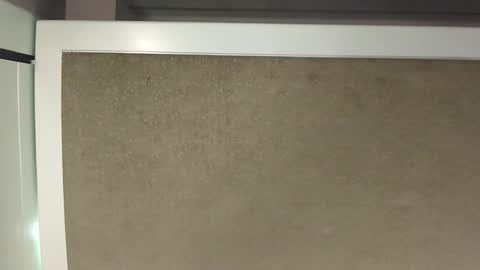 Snapshot of 5minuescum chatting on 10-28-25, 01:42 RecentBison online show from 10-28-25, 01:42