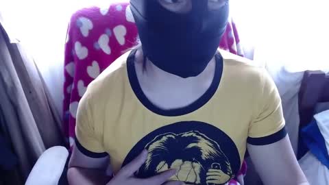 Snapshot of 666maskgirl chatting on 10-07-25, 05:43 SHANNON online show from 10-07-25, 05:43