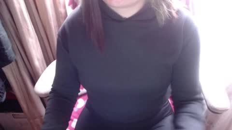 Snapshot of 666maskgirl chatting on 11-04-25, 05:45 SHANNON online show from 11-04-25, 05:45