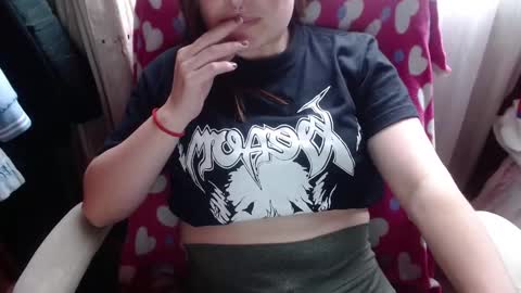 Snapshot of 666maskgirl chatting on 02-23-26, 05:21 SHANNON online show from 02-23-26, 05:21