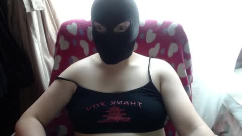 Snapshot of 666maskgirl chatting on 03-03-26, 05:08 SHANNON online show from 03-03-26, 05:08