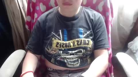 Snapshot of 666maskgirl chatting on 03-09-26, 05:39 SHANNON online show from 03-09-26, 05:39