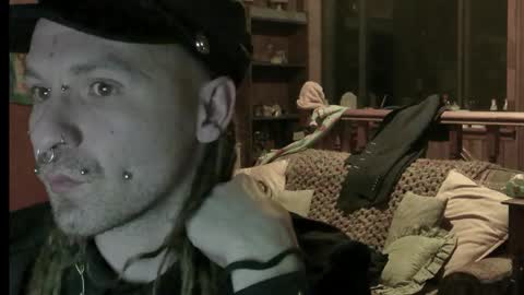 Snapshot of 666punk666 chatting on 03-01-25, 09:18 GG Alien online show from 03-01-25, 09:18