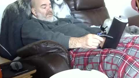 66bear online show from 11-22-25, 07:02