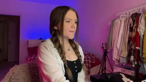    online show from 12-25-24, 04:54