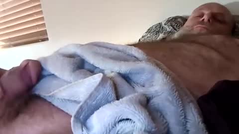 69singledad79 online show from 12-08-24, 03:13